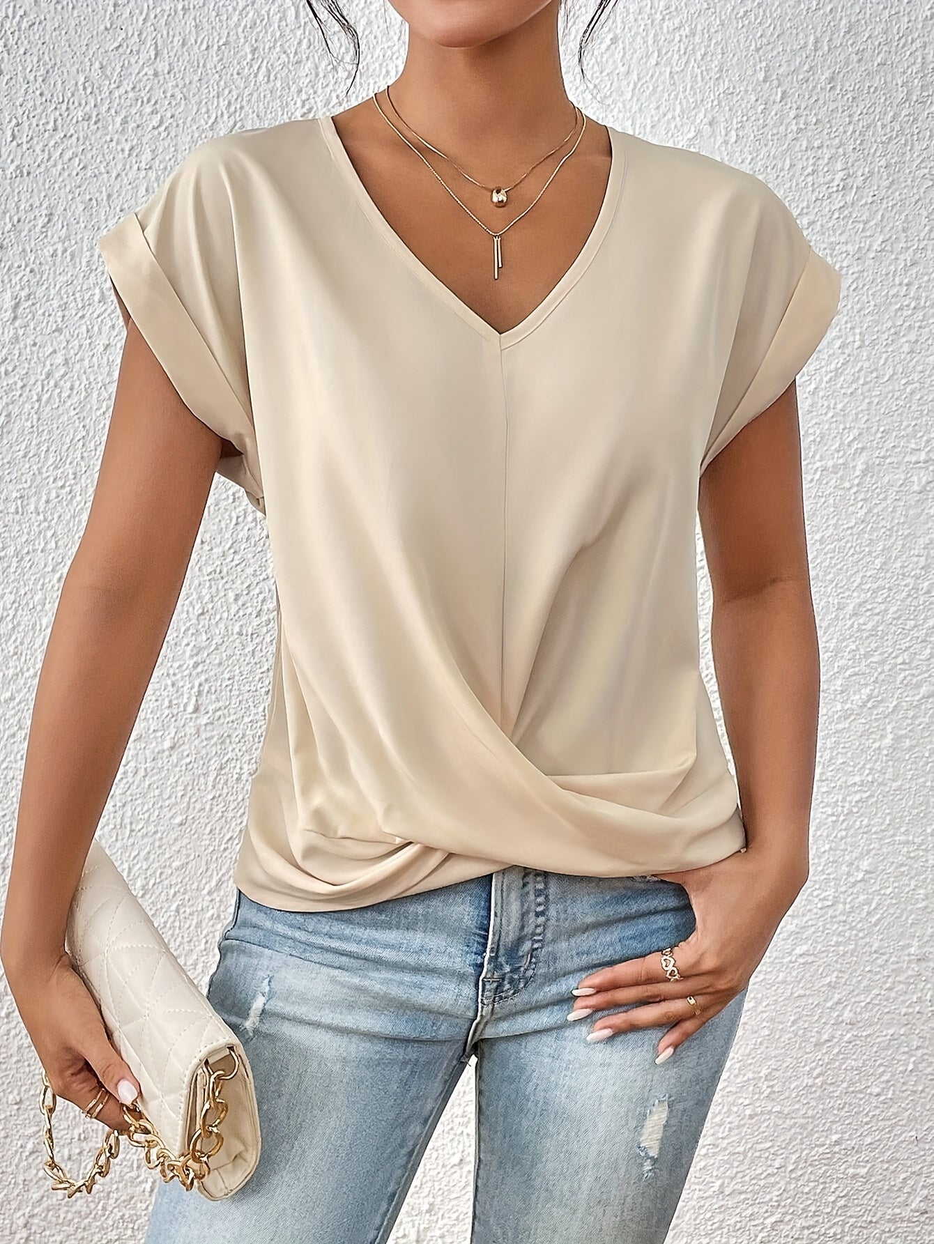 Cleo - Camiseta Casual com decote coração