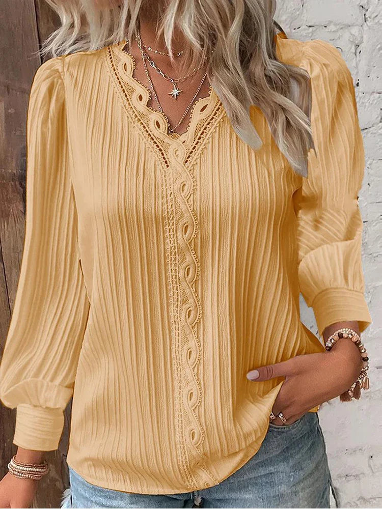 Emma | Blusa com Detalhes em Renda em Chiffon