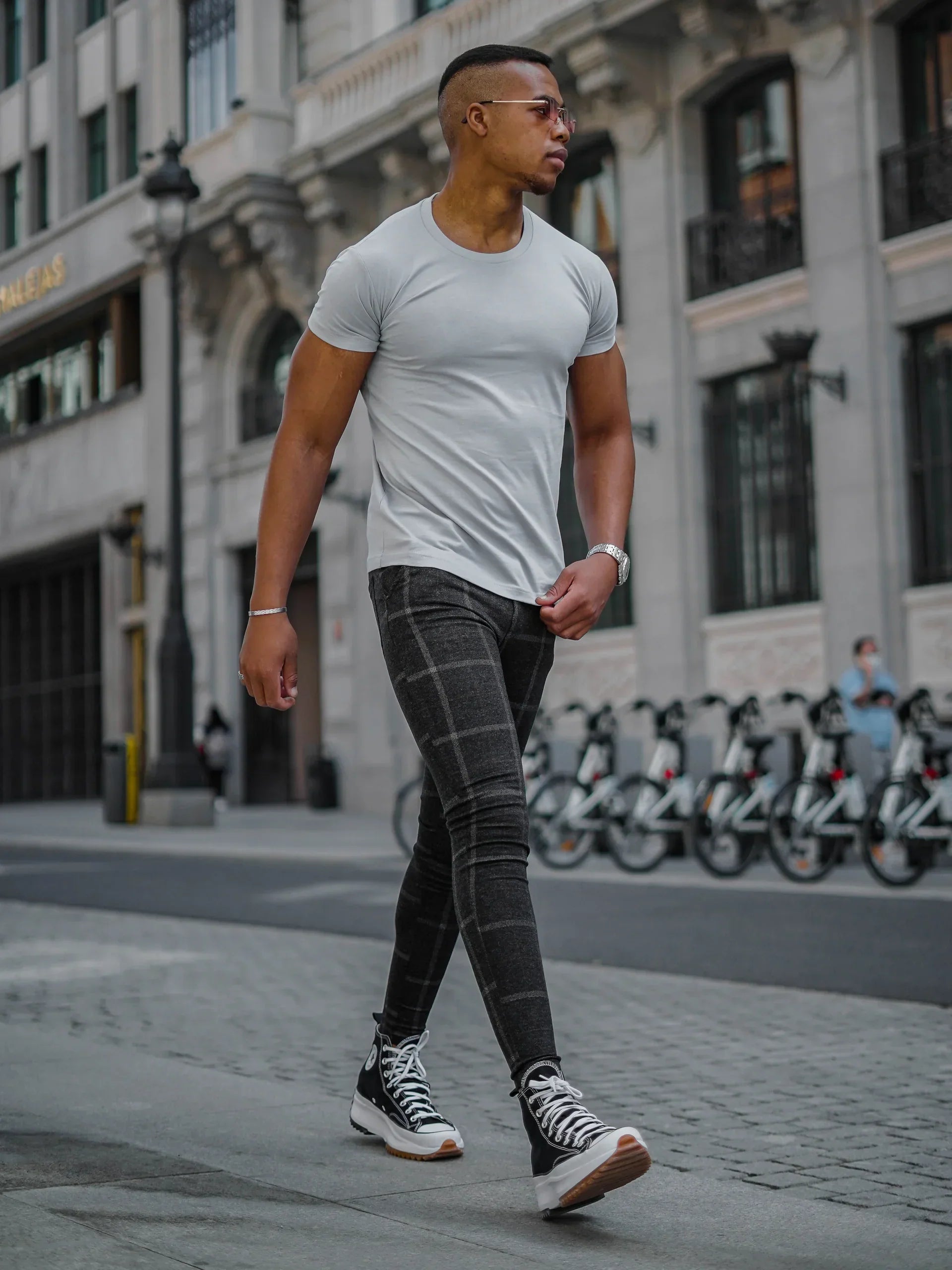 CAMISETA BÁSICA SLIM-FIT PACOTE COM 2