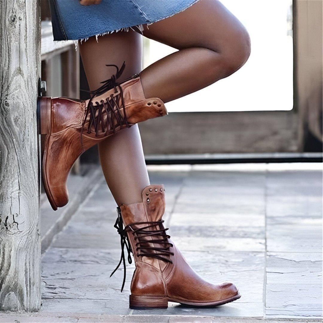 Annia - Botas de couro com atacadores