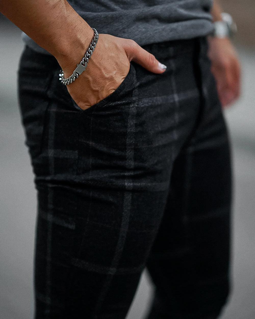 A CALÇA SILVIO - PRETA